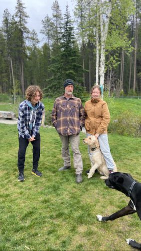 3E984D9C-7756-4E92-8C81-6CCF6646CE58